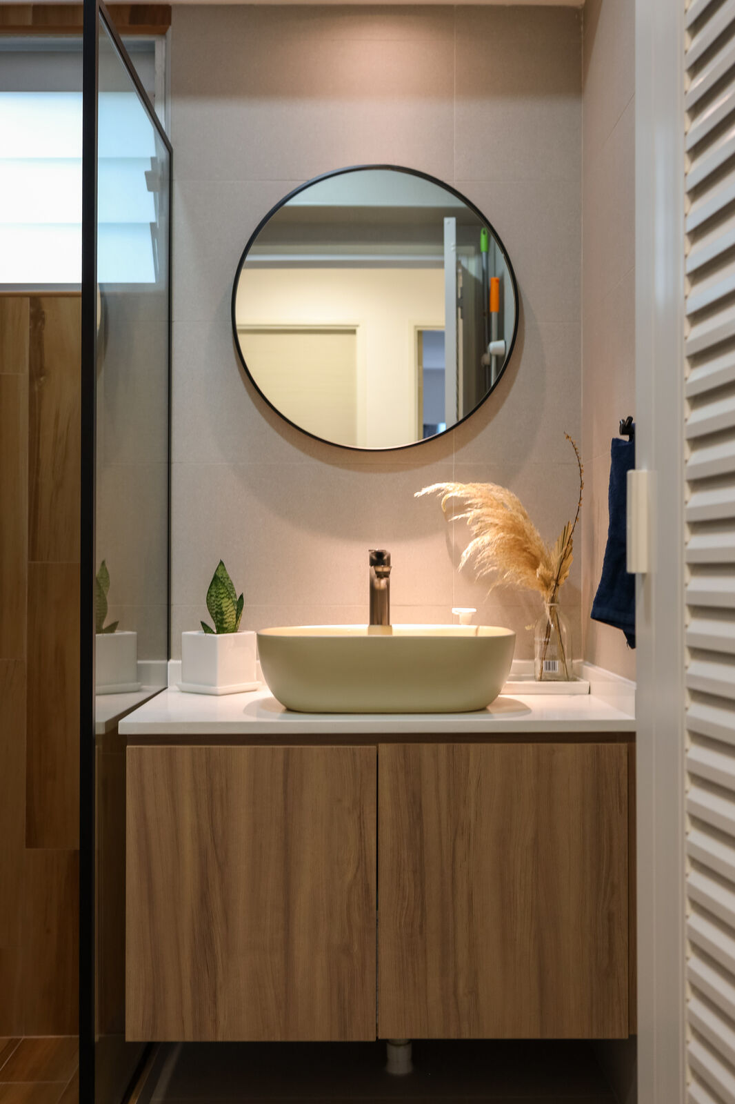Walnut shaker fronts, herringbone floor, a deep farmhouse sink. — 636C Senja Road, Senja Road